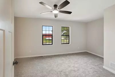 W541  Madison Ave, Ixonia, WI 53036 - Photo 24