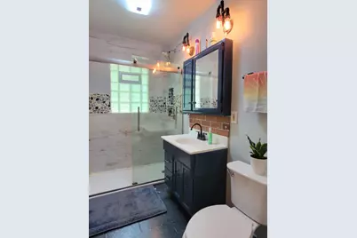 8982 S 79th St, Franklin, WI 53132 - Photo 12