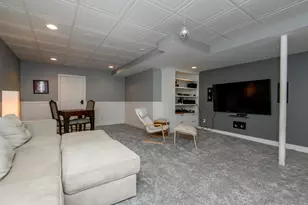 1405 Victoria Circle, Elm Grove, WI 53122 - Photo 54
