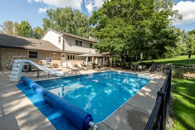 1405  Victoria Cir, Elm Grove, WI 53122 - Photo 52