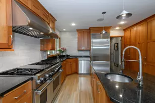 1405 Victoria Circle, Elm Grove, WI 53122 - Photo 40