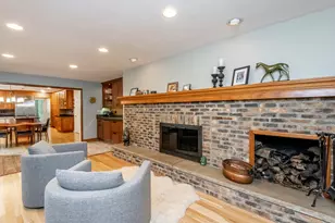 1405 Victoria Circle, Elm Grove, WI 53122 - Photo 8
