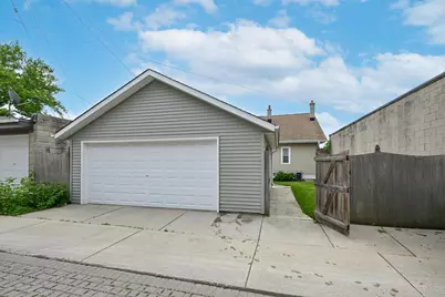 6422 W North Ave, Wauwatosa, WI 53213 - Photo 36