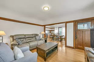 6422 W North Ave, Wauwatosa, WI 53213 - Photo 10