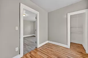 946 W Windlake Ave, Milwaukee, WI 53204 - Photo 16