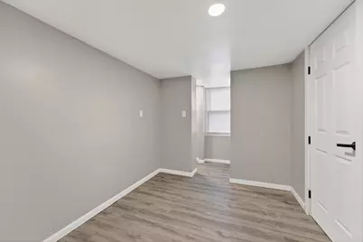 946 W Windlake Ave, Milwaukee, WI 53204 - Photo 26
