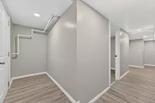 946 W Windlake Ave, Milwaukee, WI 53204 - Photo 28