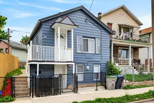 946 W Windlake Ave, Milwaukee, WI 53204 - Photo 1