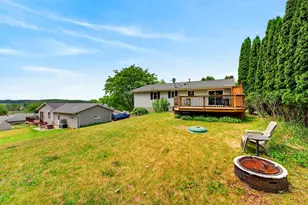 919 Squire Ln, West Bend, WI 53090 - Photo 34