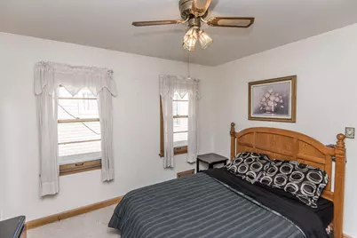 1818 E Fernwood Ave, Milwaukee, WI 53207 - Photo 8