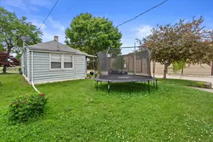 1818 E Fernwood Ave, Milwaukee, WI 53207 - Photo 10