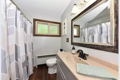 W200N9459  Woodside Ln, Menomonee Falls, WI 53051 - Photo 12
