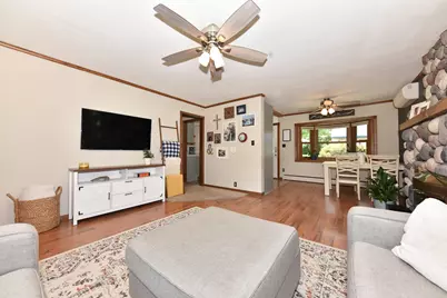 W200N9459  Woodside Ln, Menomonee Falls, WI 53051 - Photo 6