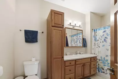 3297 E Ramsey Ave, Cudahy, WI 53110 - Photo 18