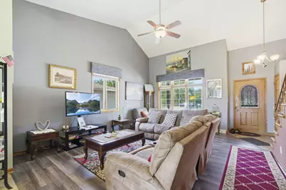 3297 E Ramsey Ave, Cudahy, WI 53110 - Photo 6