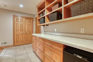 13345 N Windsor Ct, Mequon, WI 53097 - Photo 30