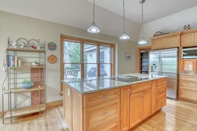 13345 N Windsor Ct, Mequon, WI 53097 - Photo 10