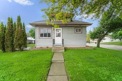 627  Blake Ave, South Milwaukee, WI 53172 - Photo 1