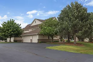 6915 Dale Dr, Racine, WI 53402 - Photo 18