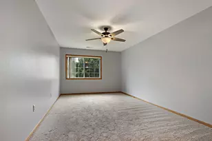 6915 Dale Dr, Racine, WI 53402 - Photo 12