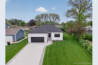 9827 W Dakota St, West Allis, WI 53227 - Photo 1