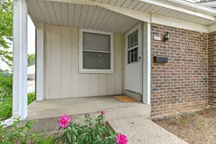 6216 W College Ave, Greendale, WI 53129 - Photo 8