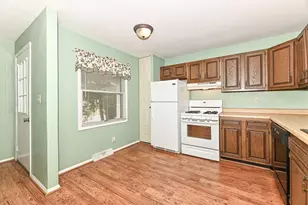 6216 W College Ave, Greendale, WI 53129 - Photo 10