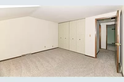 6216 W College Ave, Greendale, WI 53129 - Photo 28