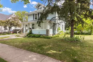 107 N Harrison St, Delavan, WI 53115 - Photo 2