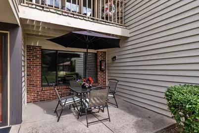 3733 W Loomis Rd, Greenfield, WI 53221 - Photo 2