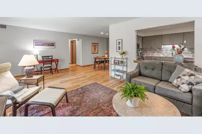 3733 W Loomis Rd, Greenfield, WI 53221 - Photo 6