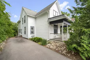 1040 Summer St, West Bend, WI 53090 - Photo 2