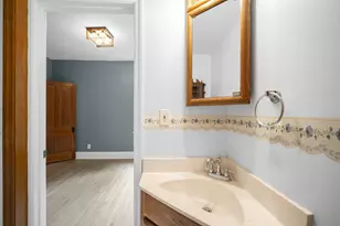 1040 Summer St, West Bend, WI 53090 - Photo 20