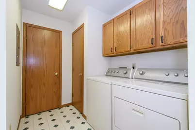 176  Westfield Way #D, Pewaukee, WI 53072 - Photo 16