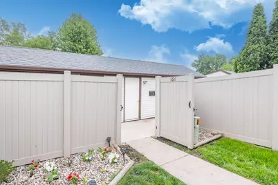 864  Kings Ct, Fond du Lac, WI 54935 - Photo 24