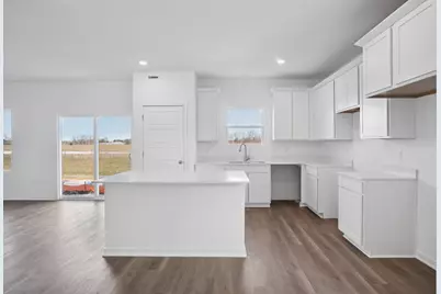 7076  Fair Oaks Rd, Racine, WI 53403 - Photo 12
