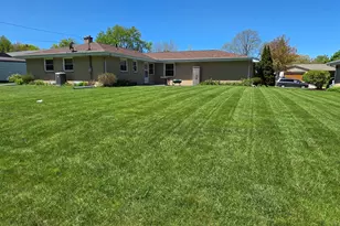 605 E Laverne Dr, Oak Creek, WI 53154 - Photo 42