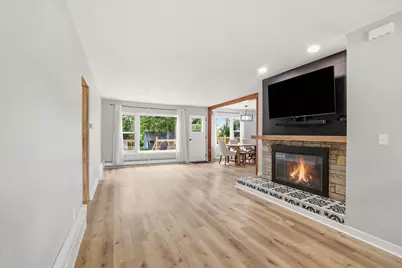 187 W Oak Grove St, Juneau, WI 53039 - Photo 4