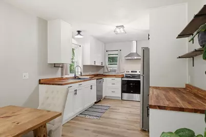 187 W Oak Grove St, Juneau, WI 53039 - Photo 8