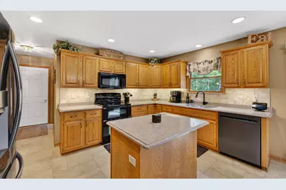 4724  40th St, Kenosha, WI 53144 - Photo 8