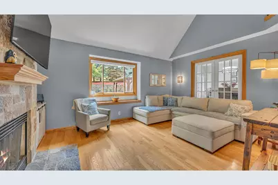 715  Hawthorn Dr, West Bend, WI 53095 - Photo 34