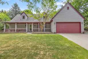 715 Hawthorn Dr, West Bend, WI 53095 - Photo 1