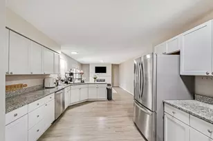 9060 N 86th St, Milwaukee, WI 53224 - Photo 14
