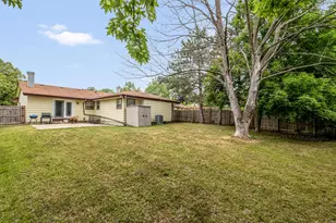 9060 N 86th St, Milwaukee, WI 53224 - Photo 6