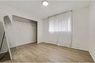9060 N 86th St, Milwaukee, WI 53224 - Photo 24