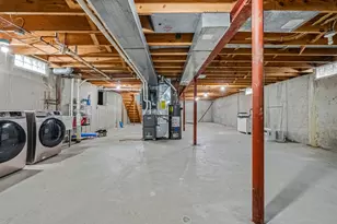 9060 N 86th St, Milwaukee, WI 53224 - Photo 34
