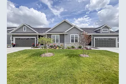 957  Elderberry Rd, Oconomowoc, WI 53066 - Photo 2