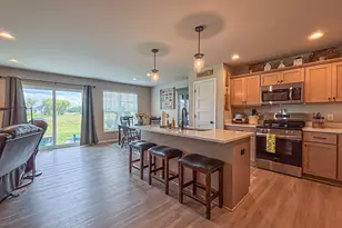 957 Elderberry Rd, Oconomowoc, WI 53066 - Photo 8