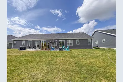 957  Elderberry Rd, Oconomowoc, WI 53066 - Photo 30