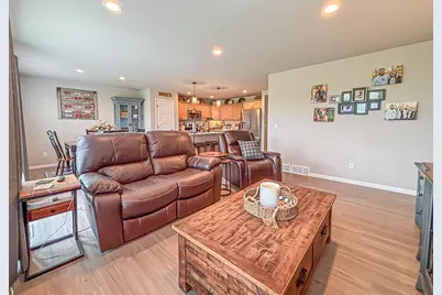 957  Elderberry Rd, Oconomowoc, WI 53066 - Photo 16